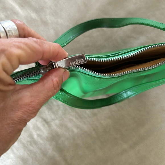 Hobo green zippered leather purse tote bag - Picture 5 of 14